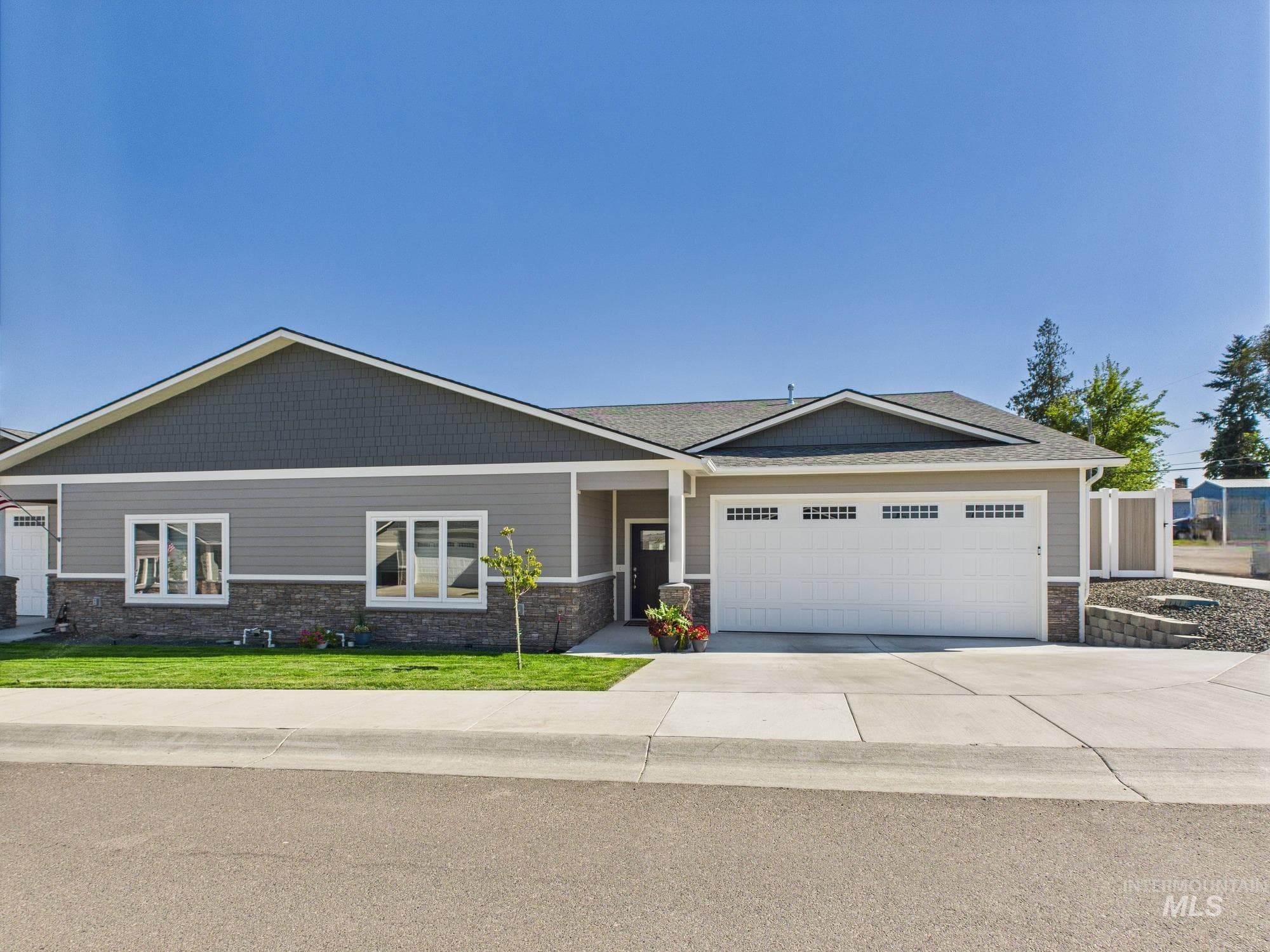 2102 Alder Ave, Lewiston, ID 83501 — photo 3