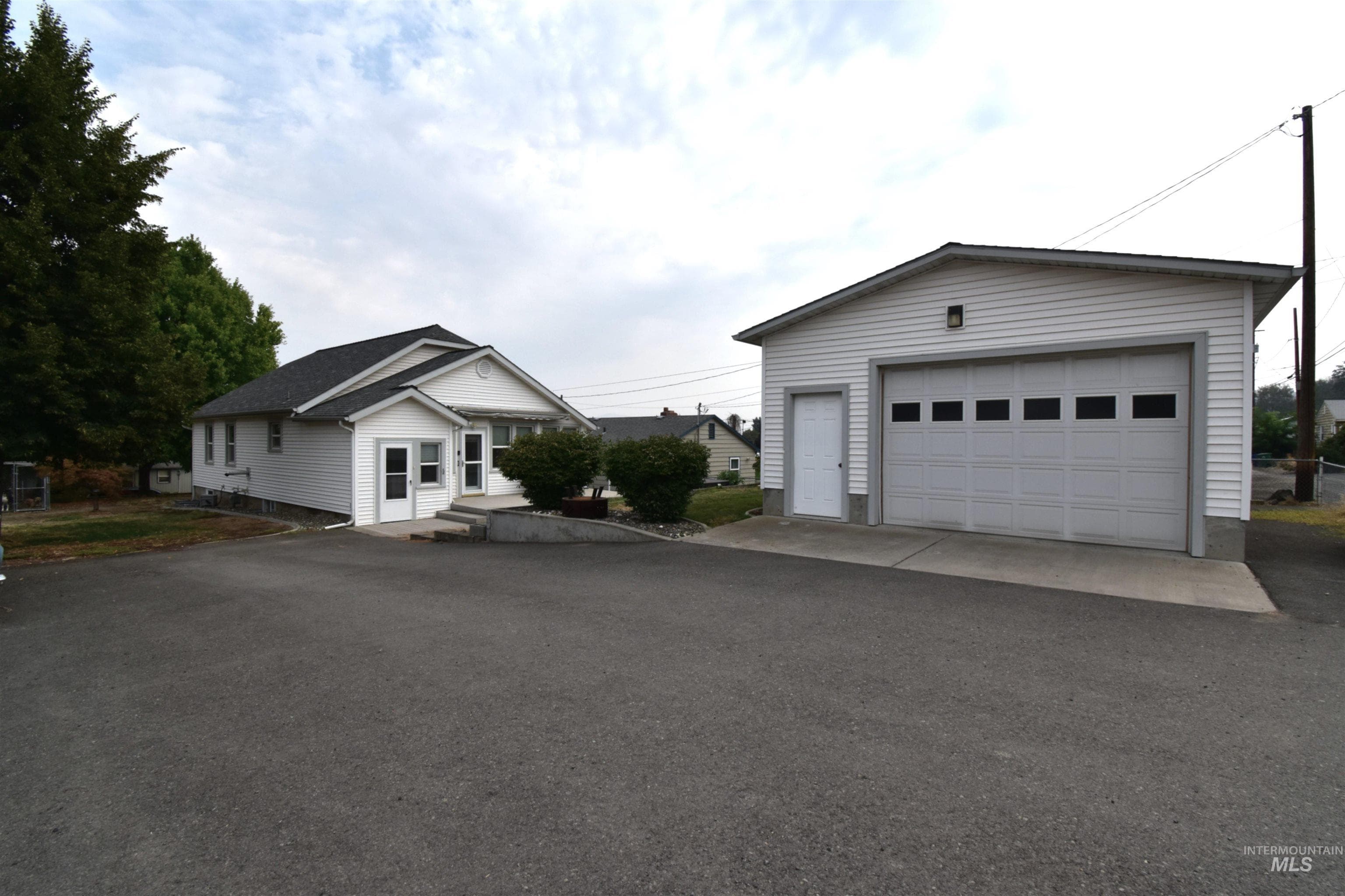 1524 17th Ave, Lewiston, ID 83501 — photo 2