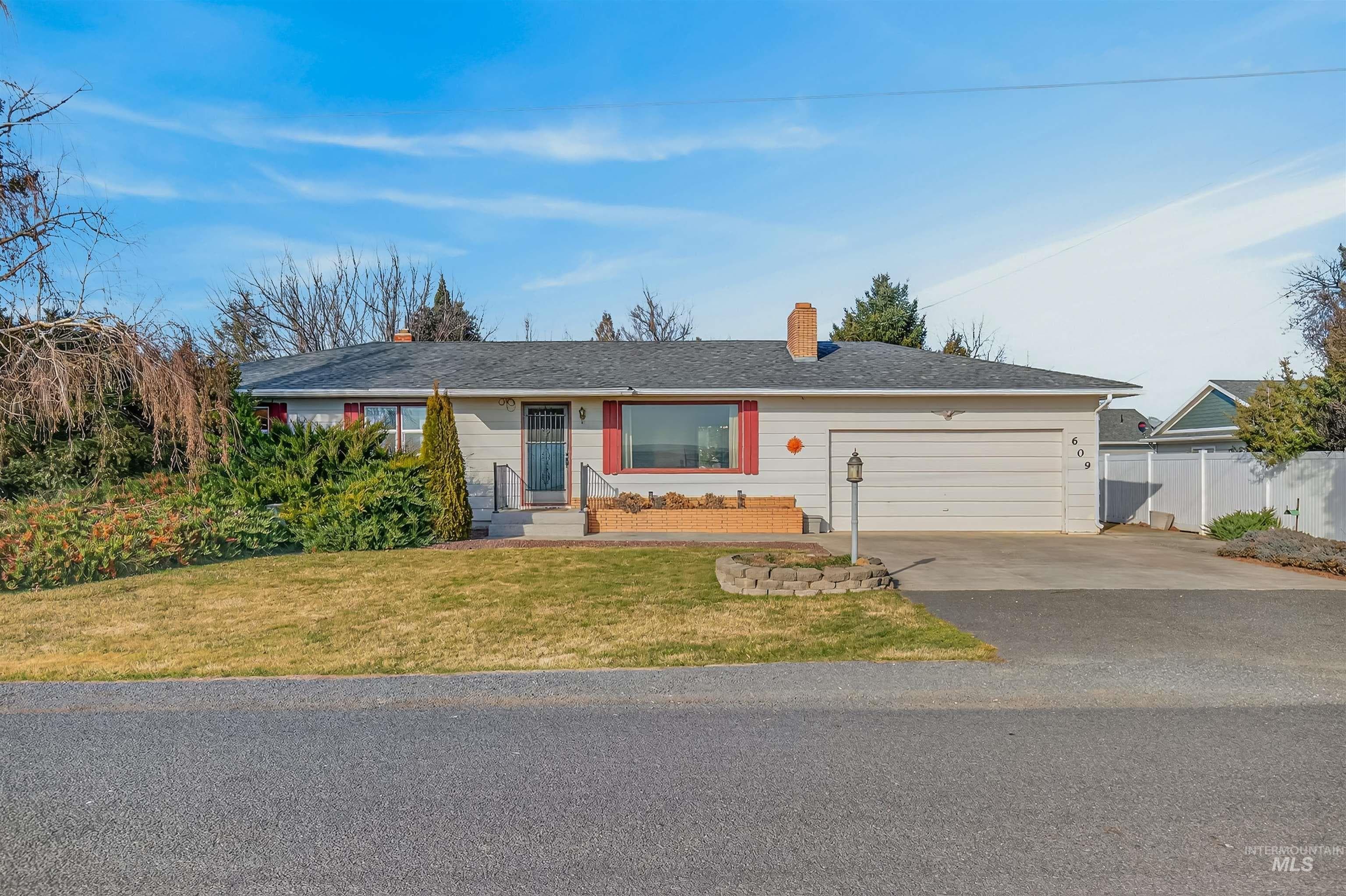 609 Grelle Ave, Lewiston, ID 83501 — photo 2