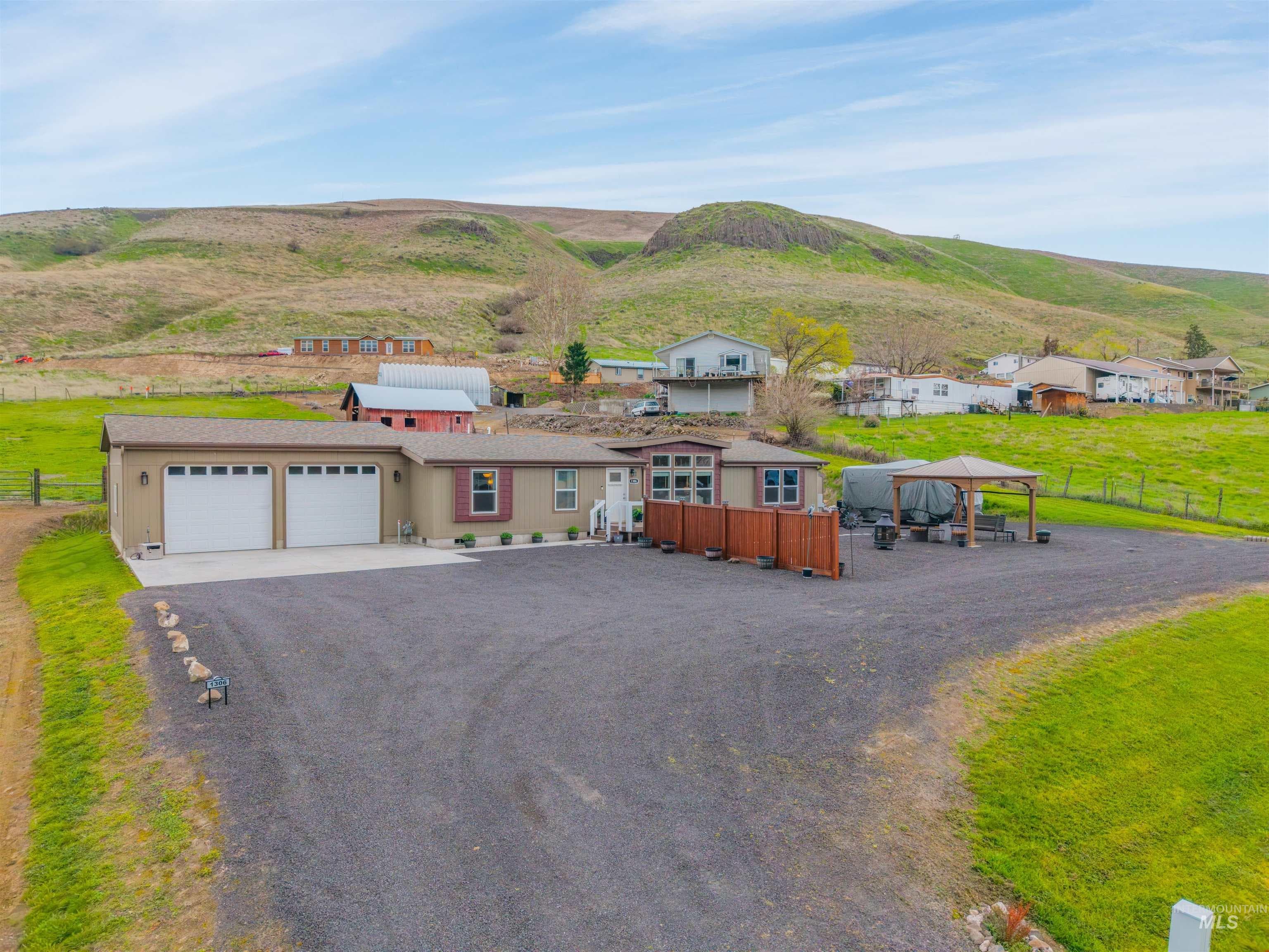 1306 4th Street, Asotin, WA 99402 — photo 2