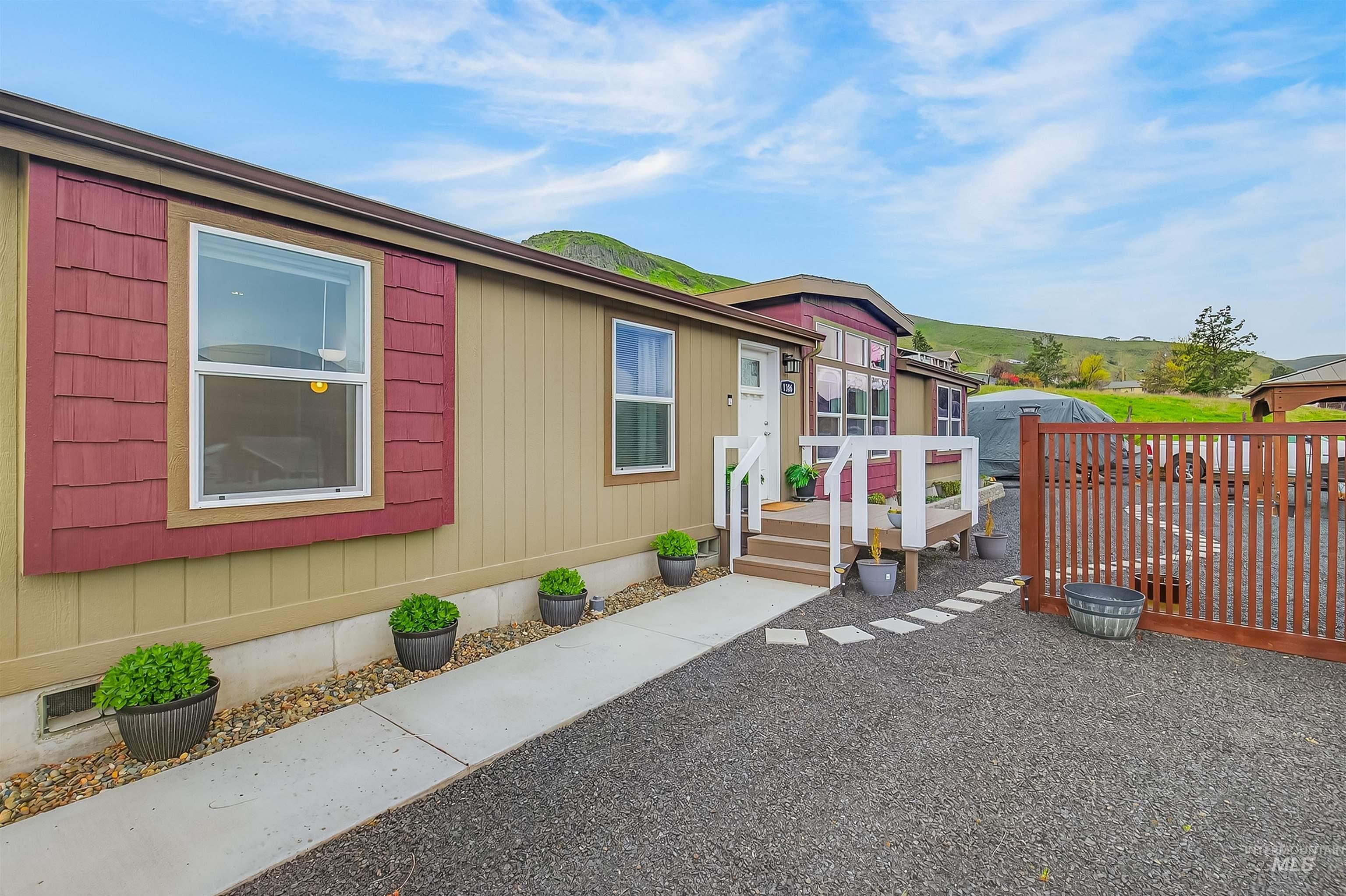 1306 4th Street, Asotin