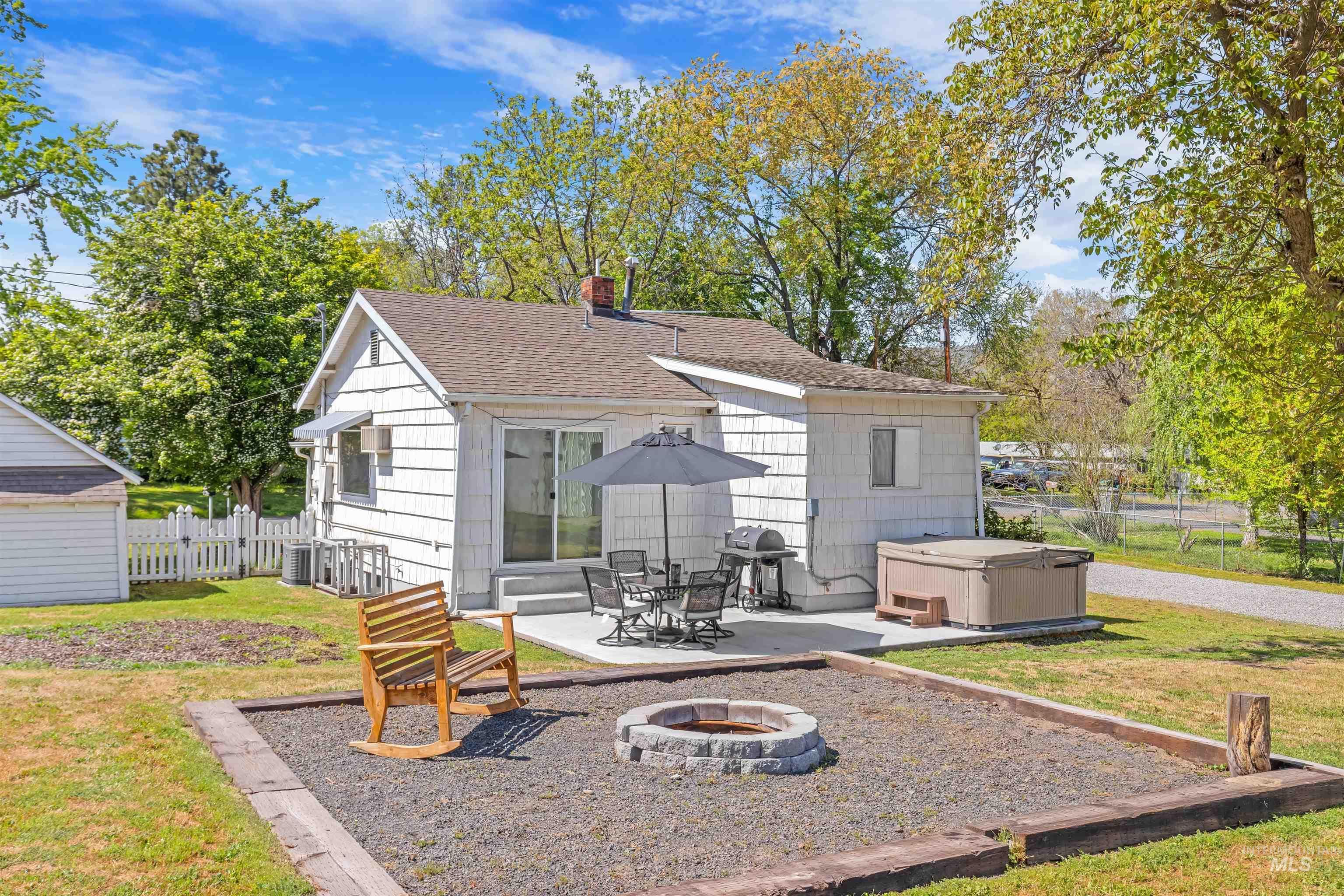 1047 Francis Street, Clarkston