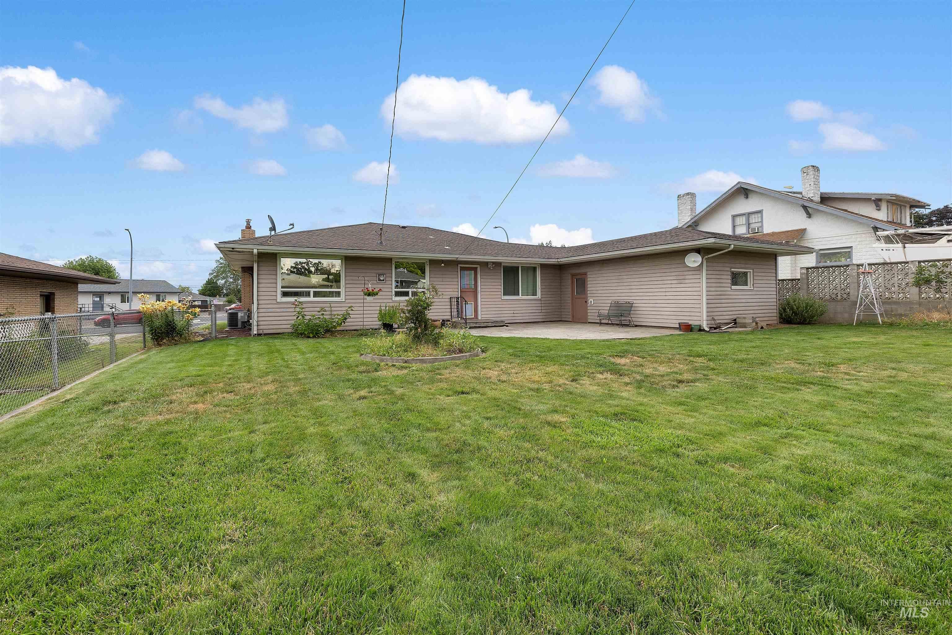 1326 6th Street, Clarkston, WA 99403 — photo 2