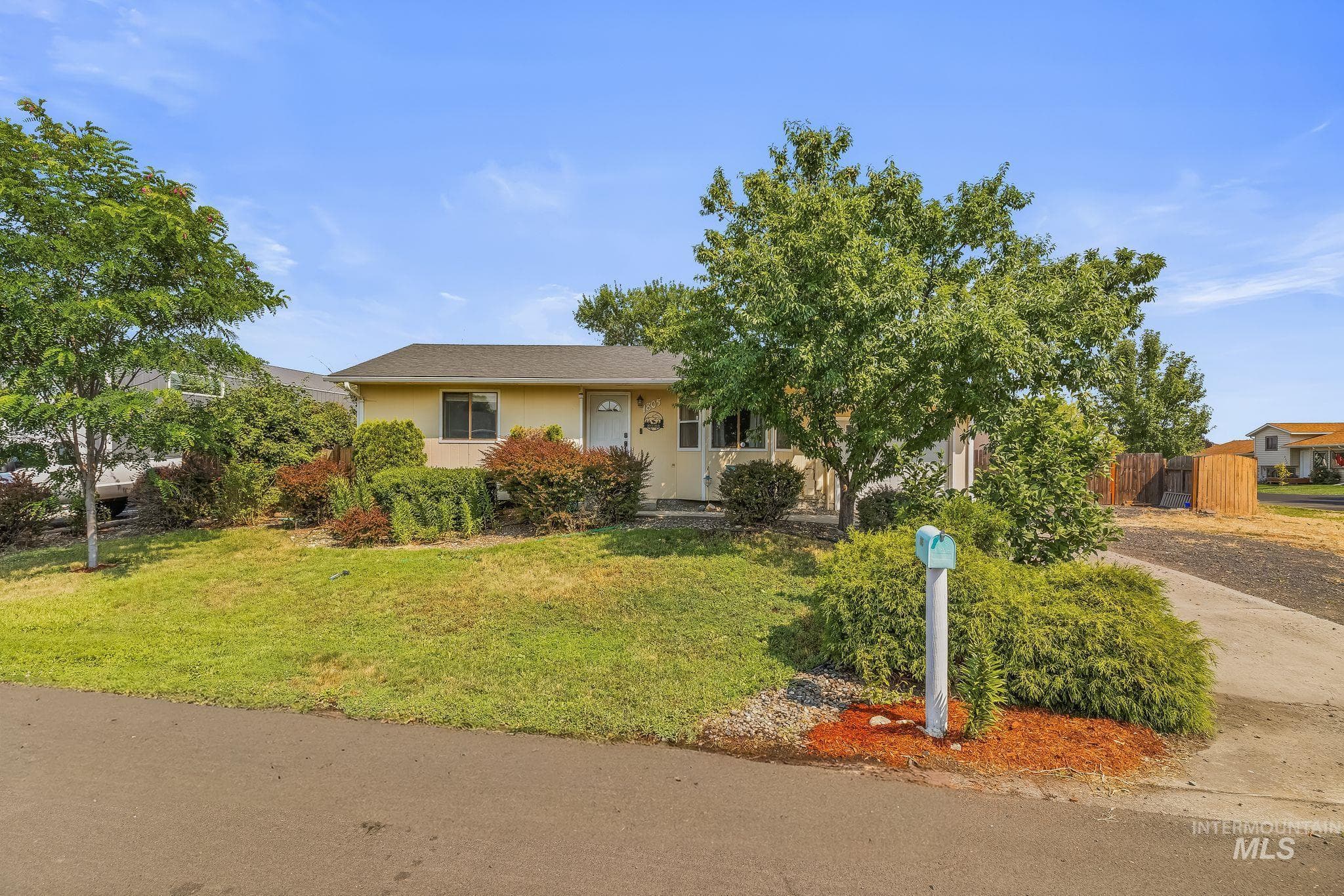 1805 Birch Dr, Lewiston, ID 83501 — photo 2