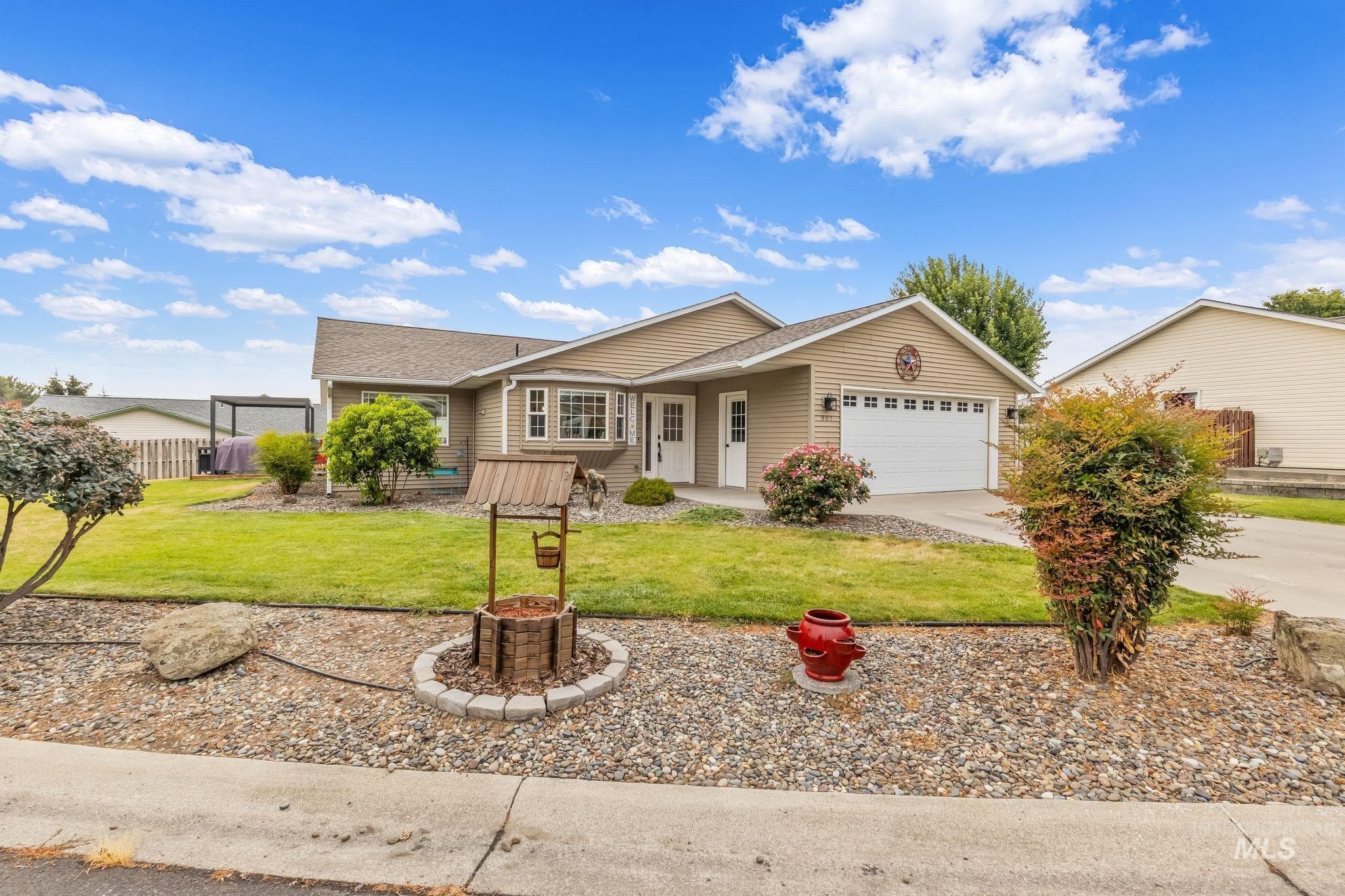 907 Magnolia St, Lewiston, ID 83501 — photo 2