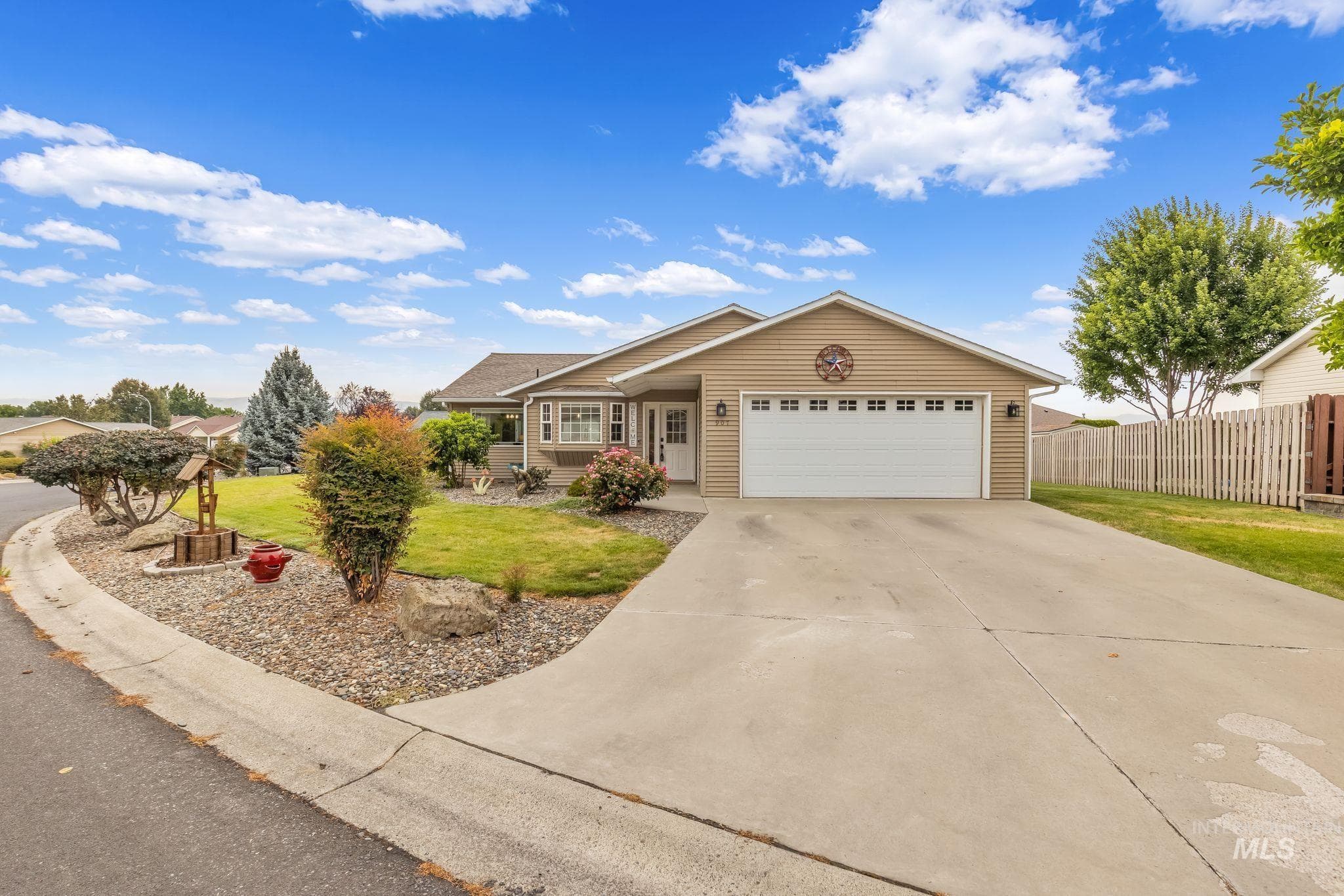 907 Magnolia St, Lewiston, ID 83501 — photo 3