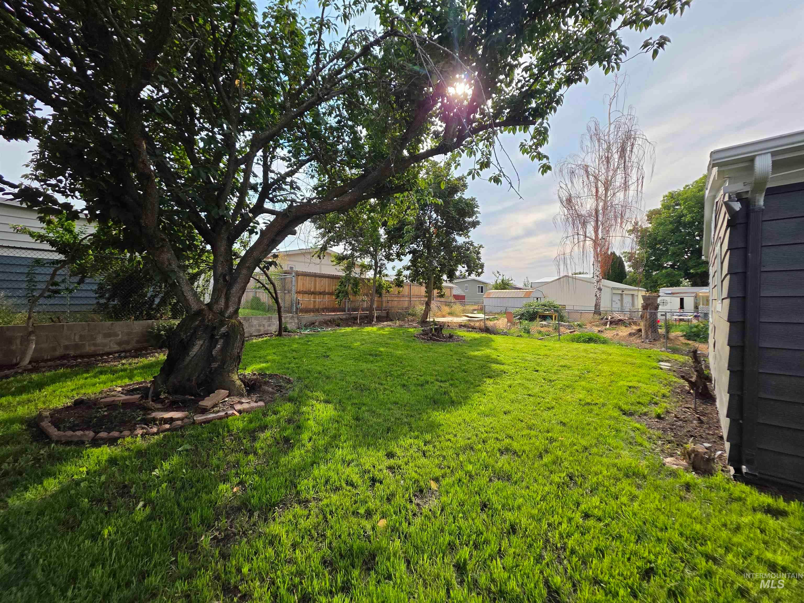904 Hawthorne St, Lewiston, ID 83501 — photo 3