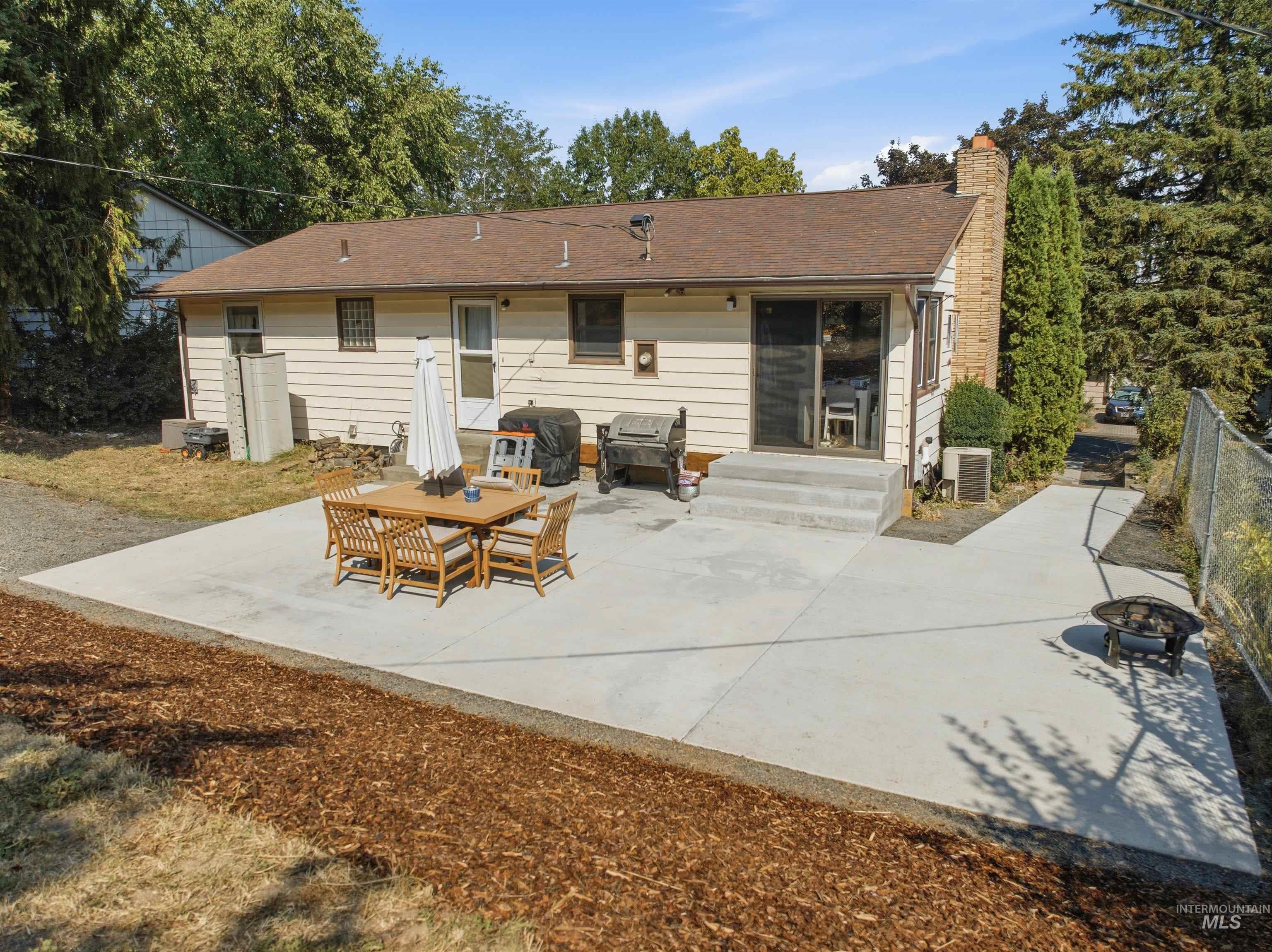 323 Grant St, Moscow, ID 83843 — photo 3