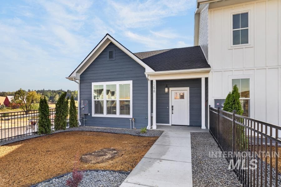 1298 Edington, Moscow, ID 83843 — photo 2