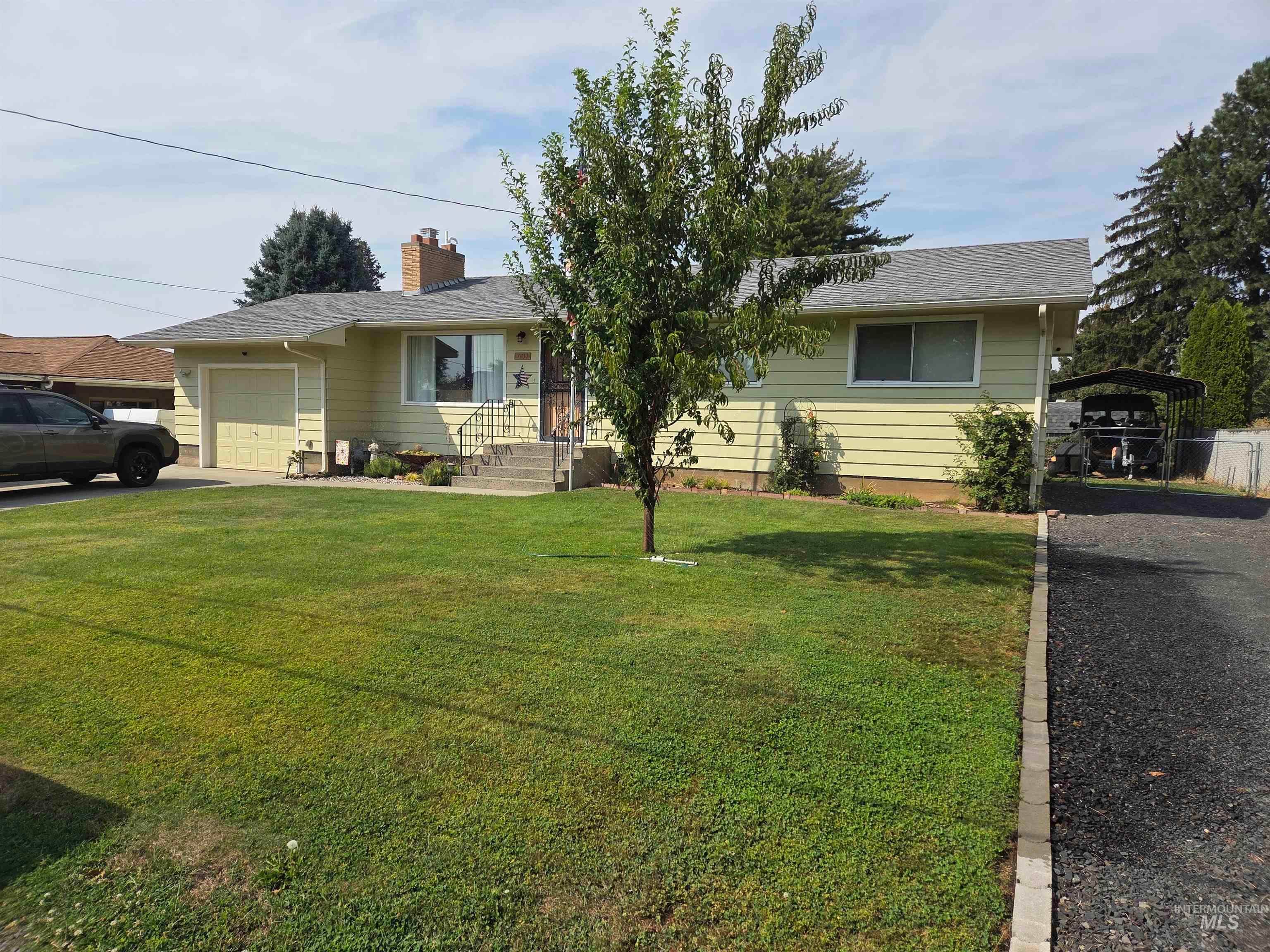 431 Linden Drive, Lewiston