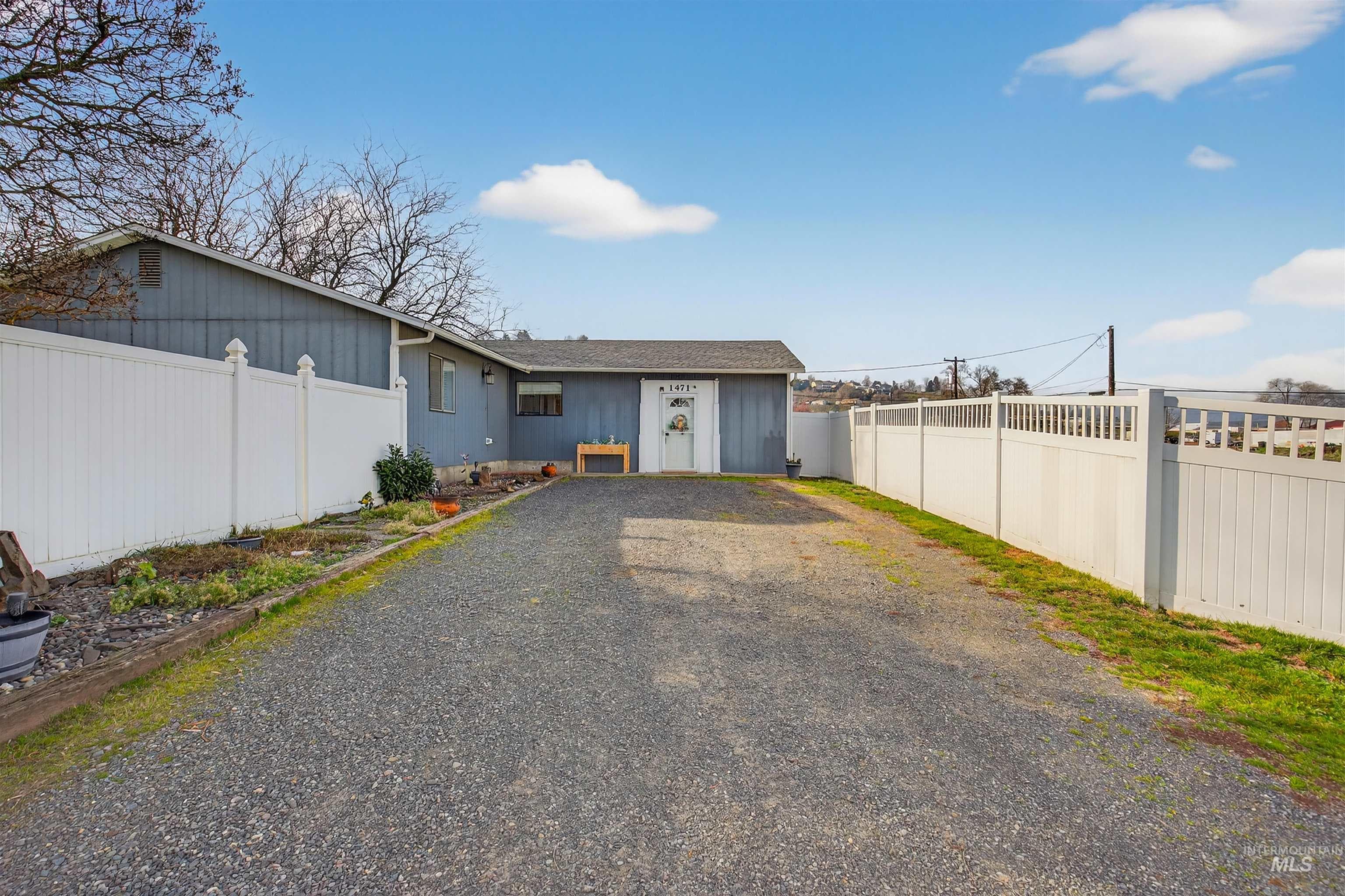 1471 16th Avenue, Clarkston