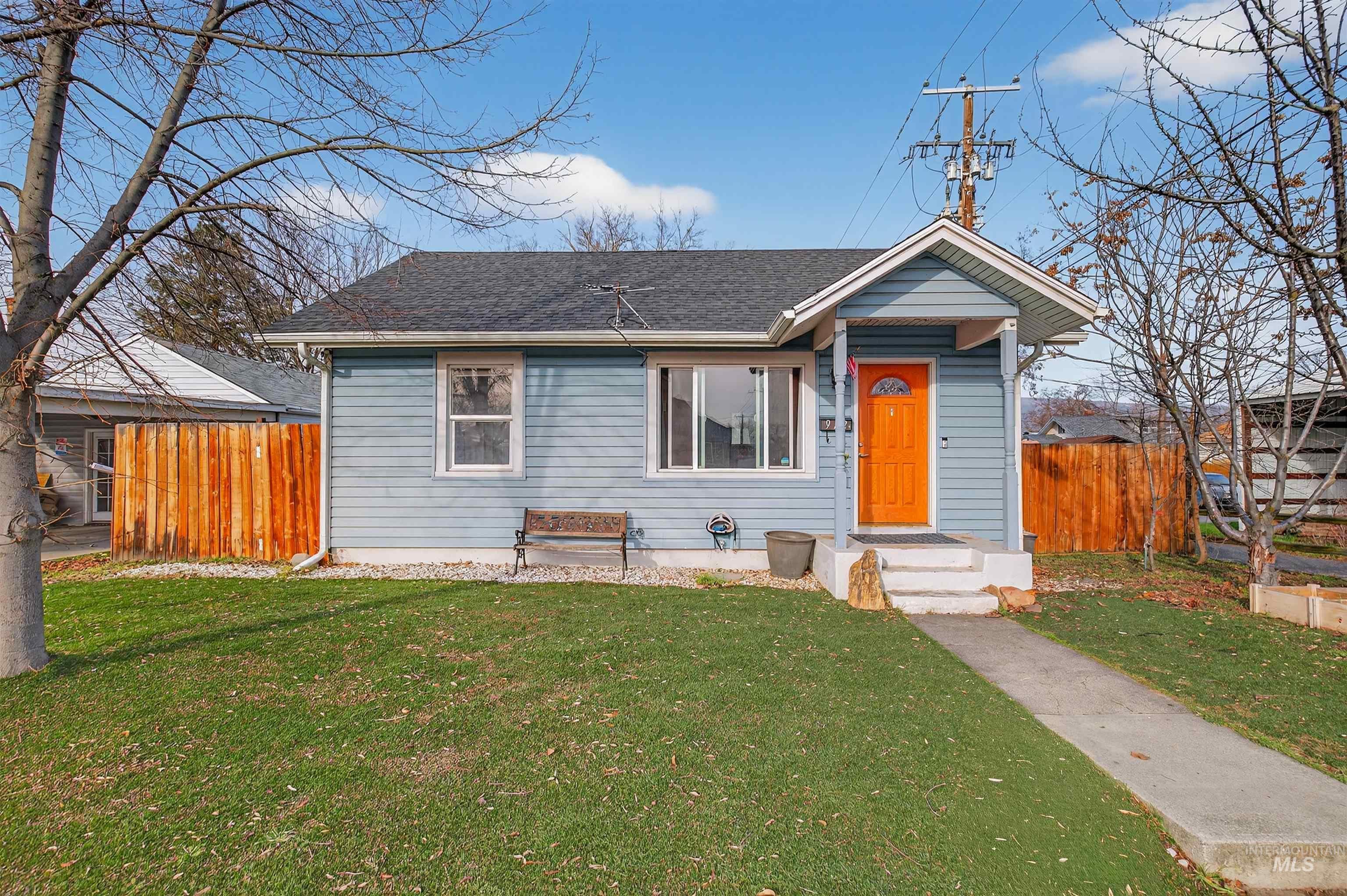 912 Elm Street, Clarkston
