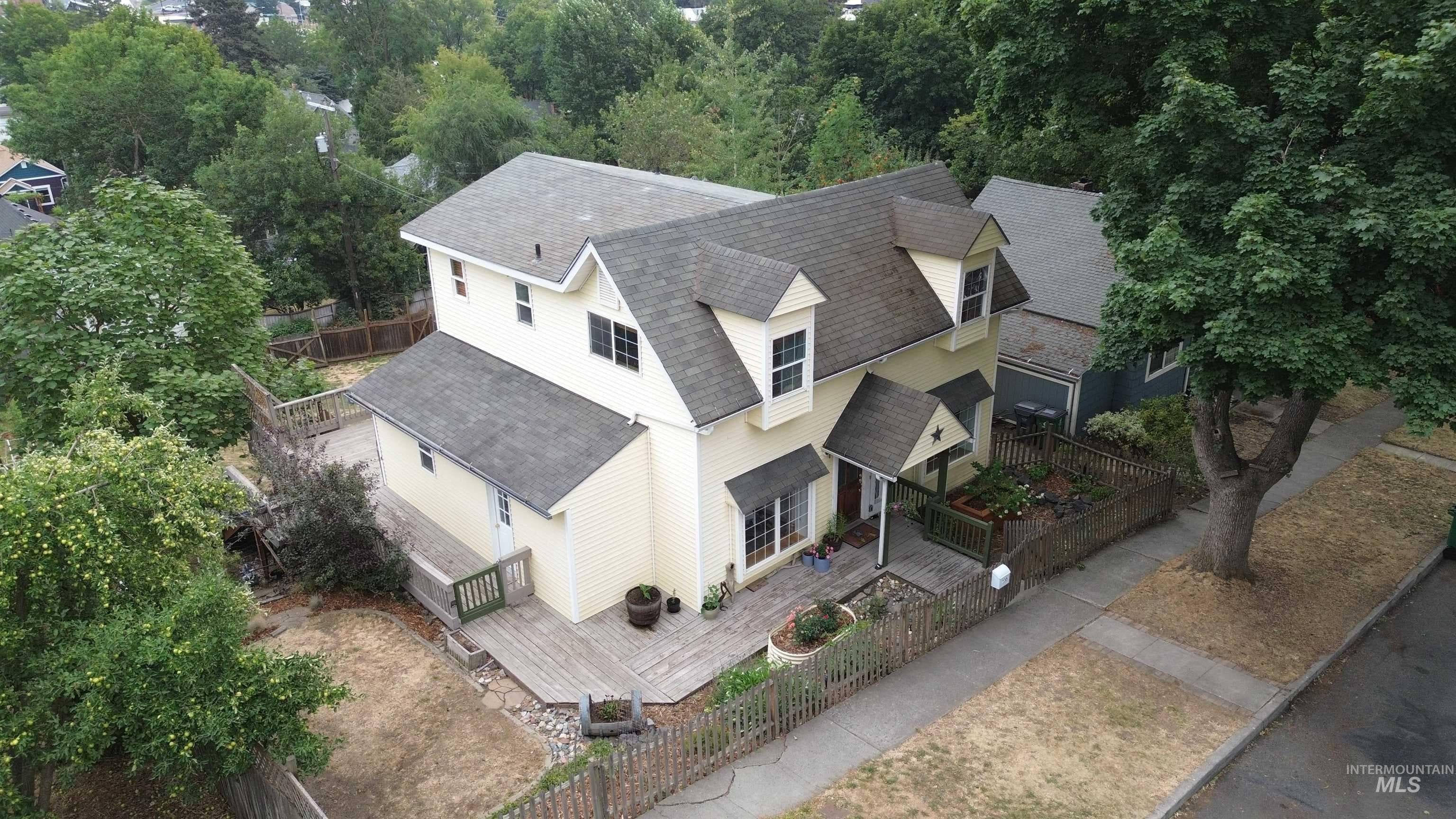 228 Lilly, Moscow